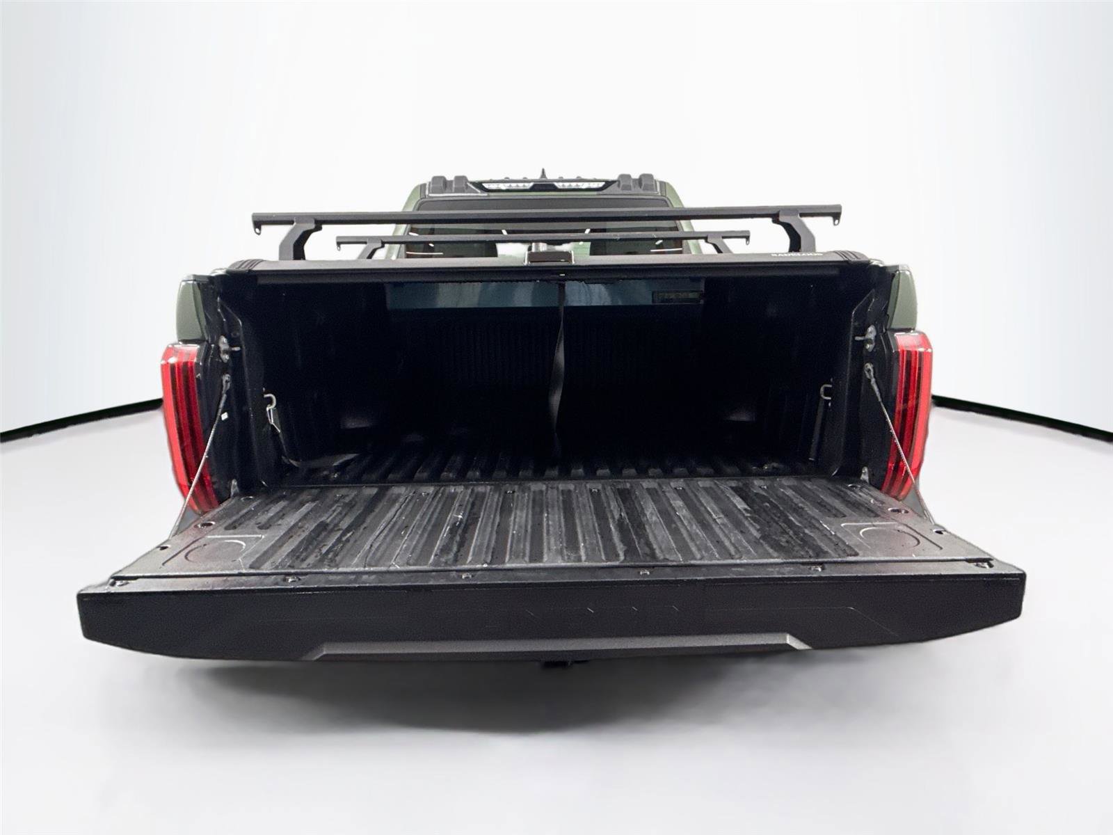 Used 2022 Toyota Tundra SR5 w/ SR5 Premium Package AWD/4WD image 36