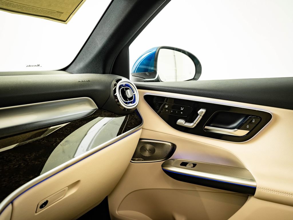 New 2026 Mercedes-Benz GLC 300 4MATIC image 37