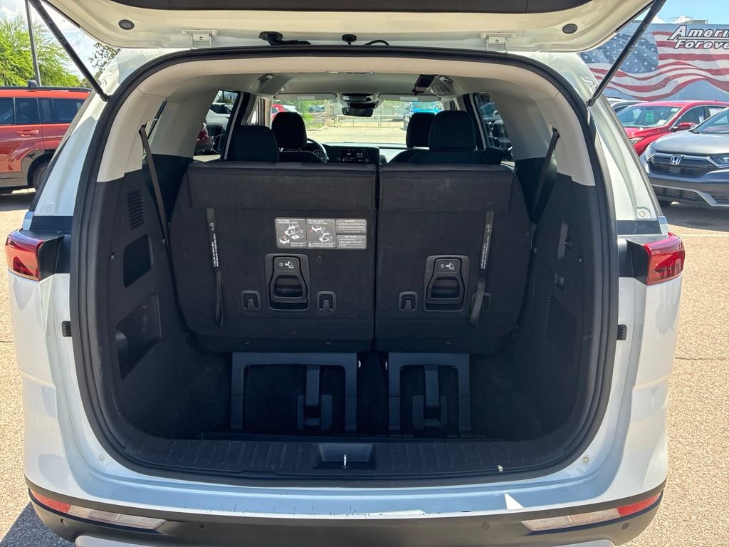 Used 2022 Kia Carnival LX FWD image 22