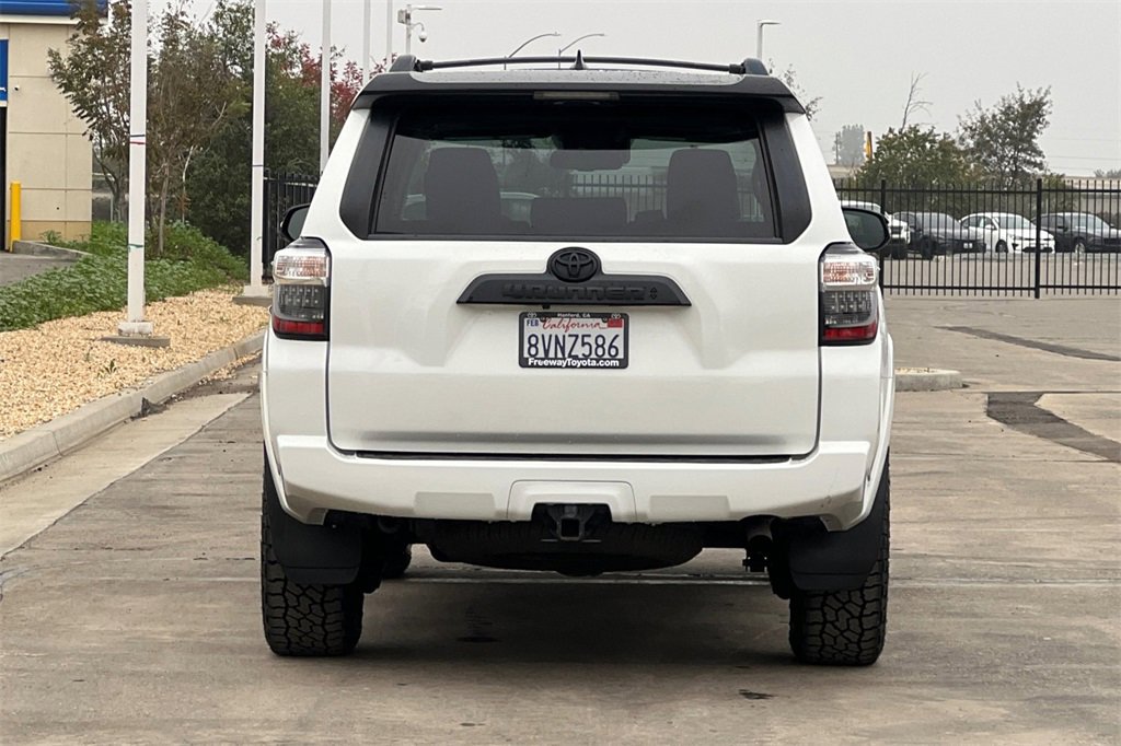 Used 2021 Toyota 4Runner Venture w/ Moonroof Package image 6