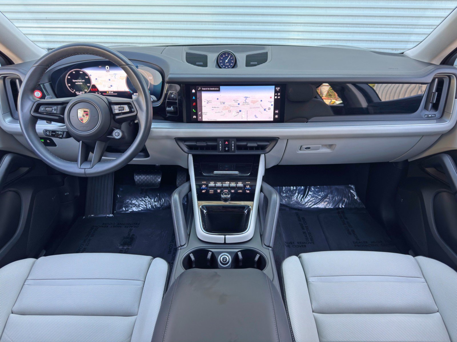 Used 2025 Porsche Cayenne Coupe AWD/4WD image 13