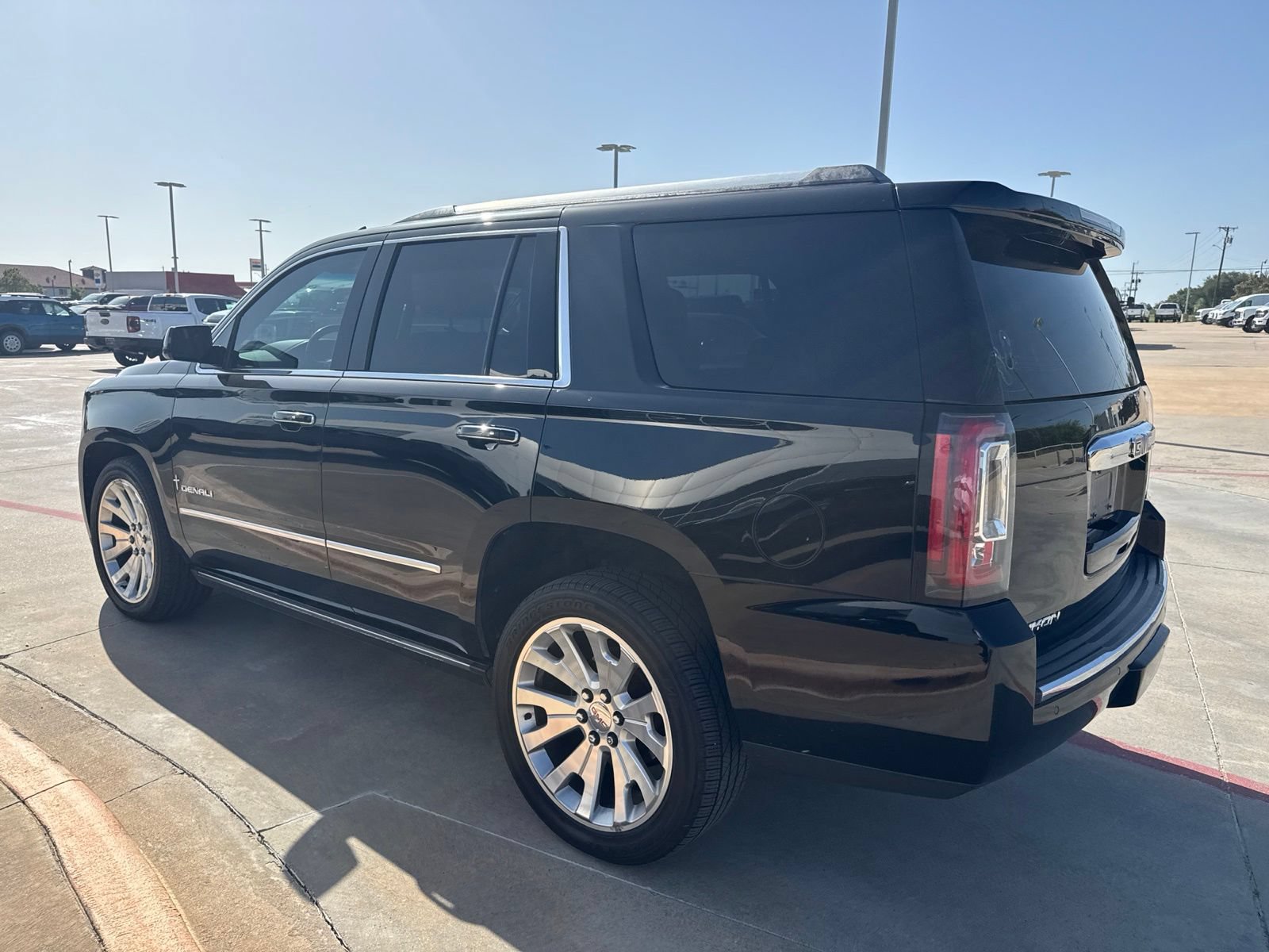 Used 2018 GMC Yukon Denali w/ Open Road Package AWD/4WD image 5