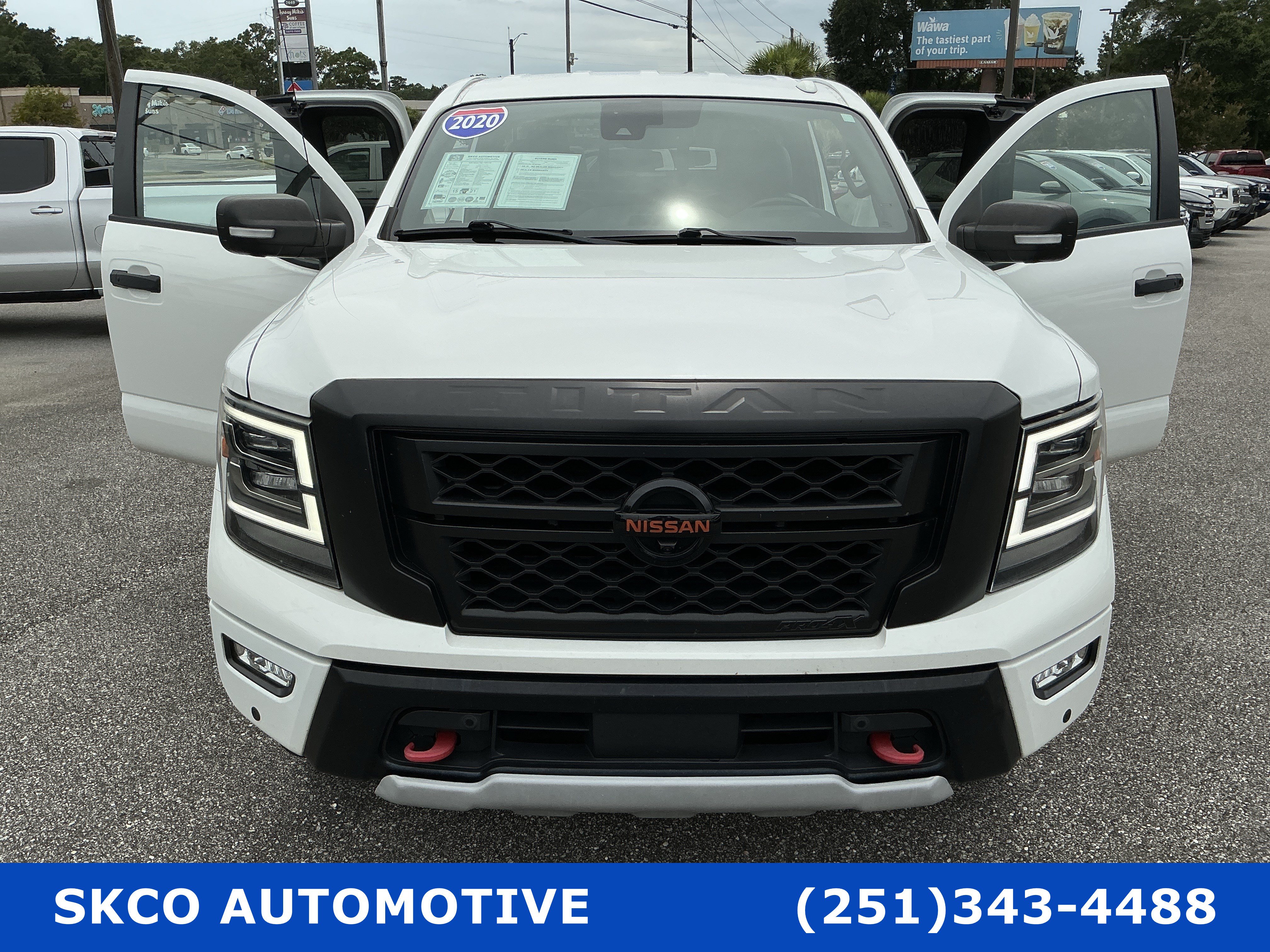 Used 2020 Nissan Titan PRO-4X w/ Pro-4x Convenience Package AWD/4WD image 29