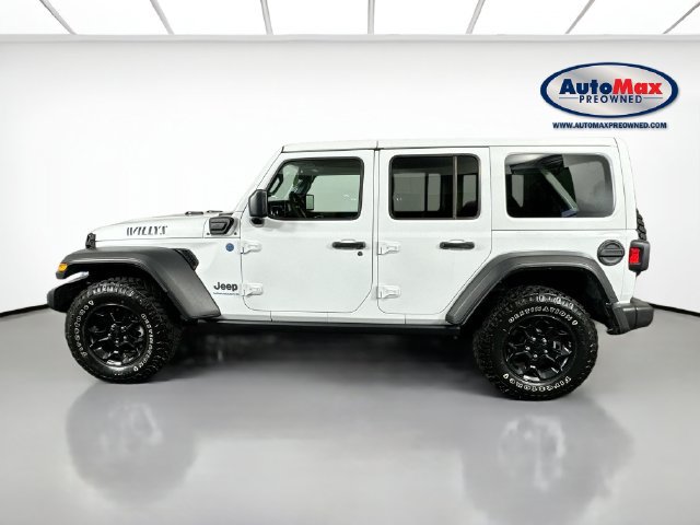 Used 2023 Jeep Wrangler Unlimited w/ Cold Weather Group AWD/4WD image 8