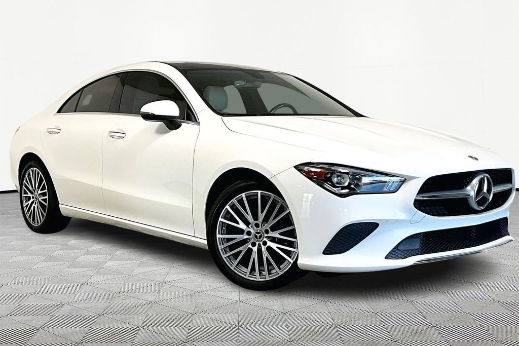 Used 2022 Mercedes-Benz CLA 250 image 1