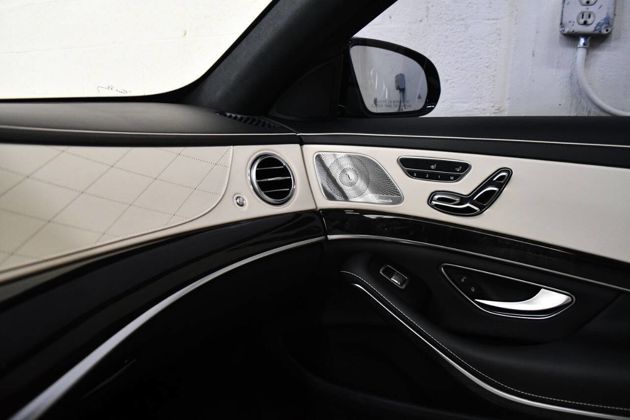 Used 2019 Mercedes-Benz S 560 4MATIC Sedan image 24