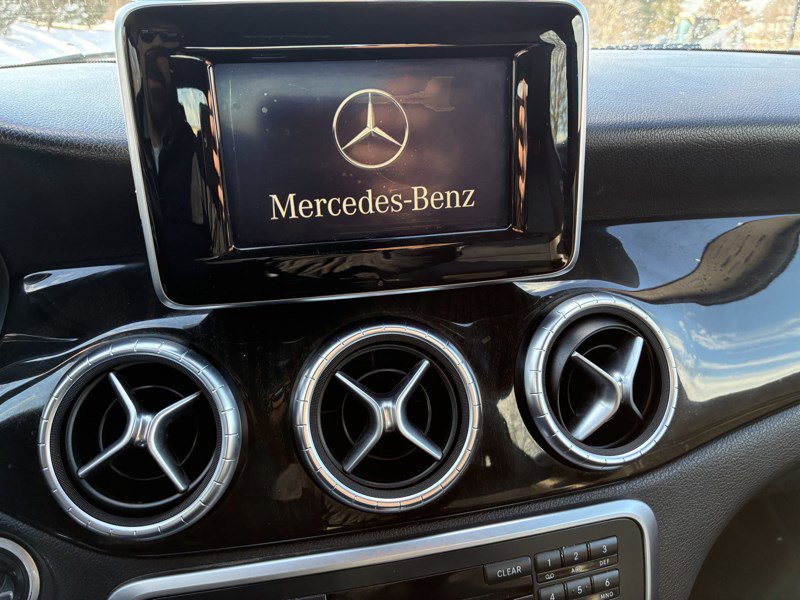 Used 2014 Mercedes-Benz CLA 250 image 10