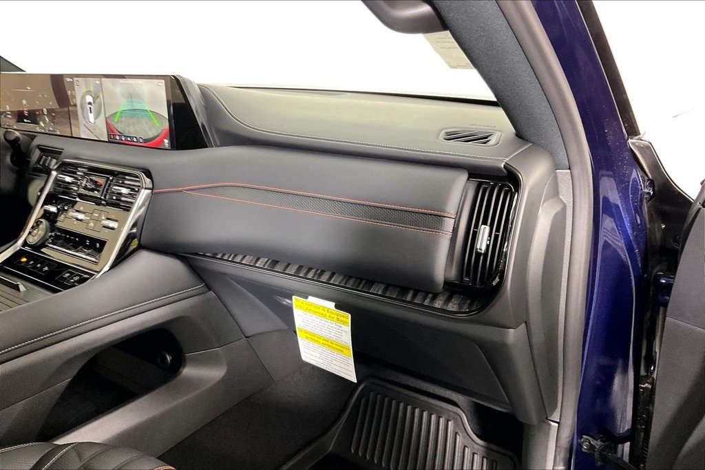 New 2026 Nissan Armada PRO-4X w/ Captain's Chari Seat Package AWD/4WD image 18