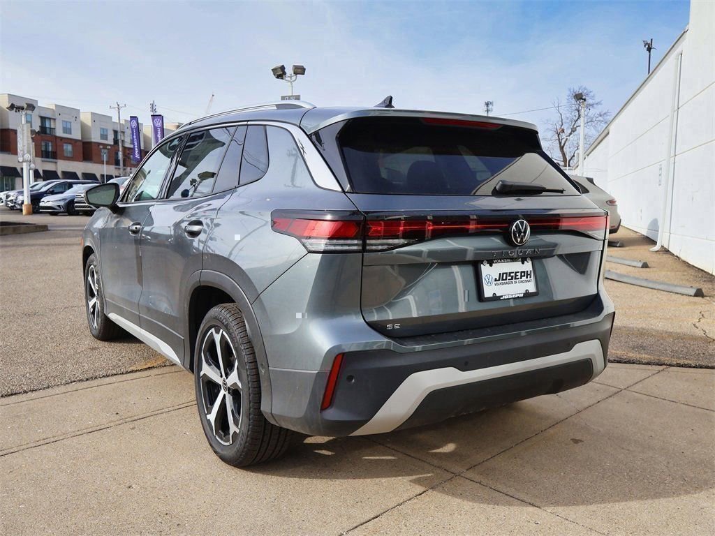 New 2026 Volkswagen Tiguan SE image 3