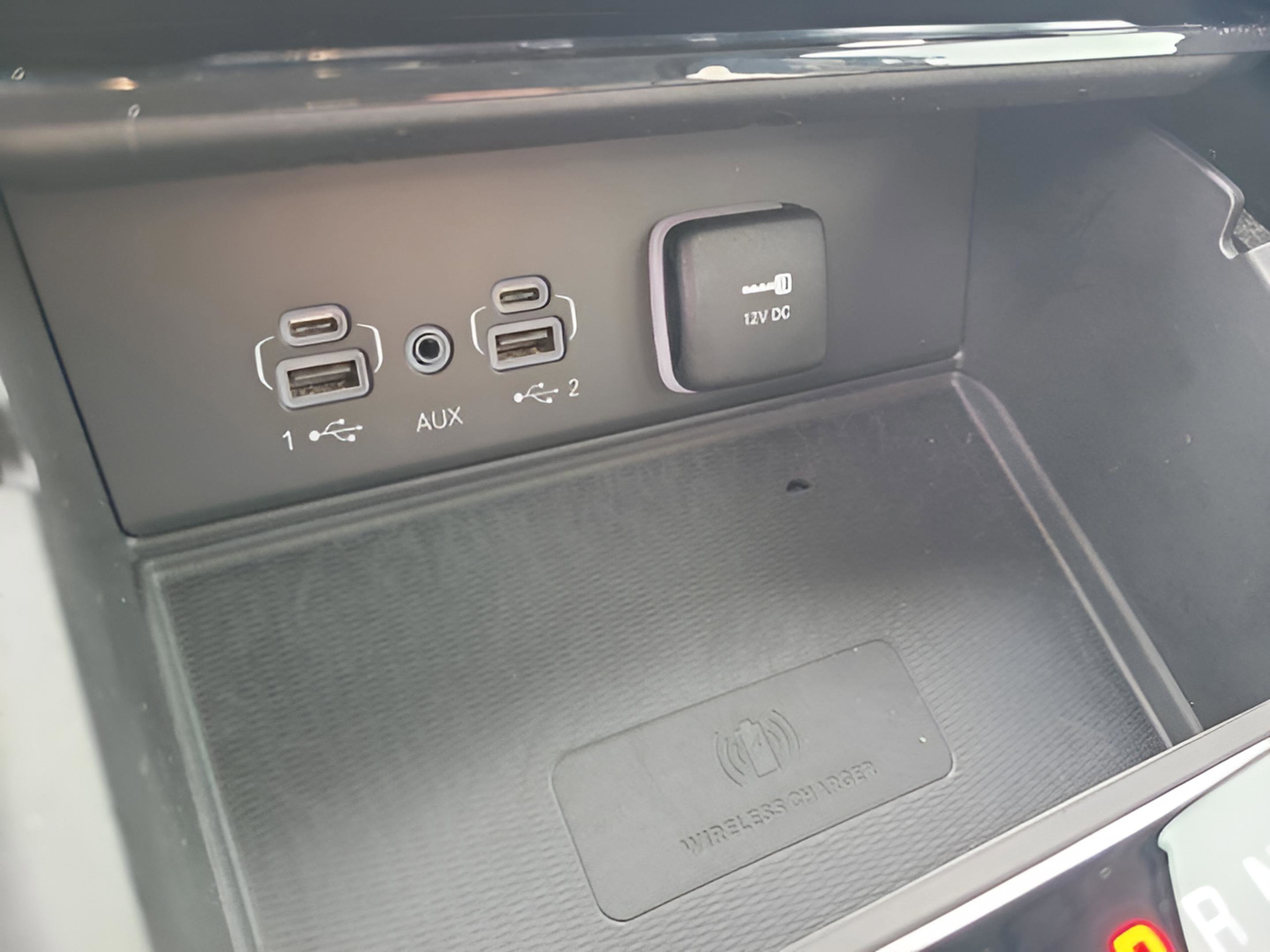 Used 2023 Jeep Grand Cherokee L Limited w/ Luxury Tech Group II image 24