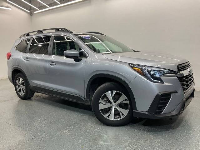 Used 2025 Subaru Ascent Premium AWD/4WD image 2