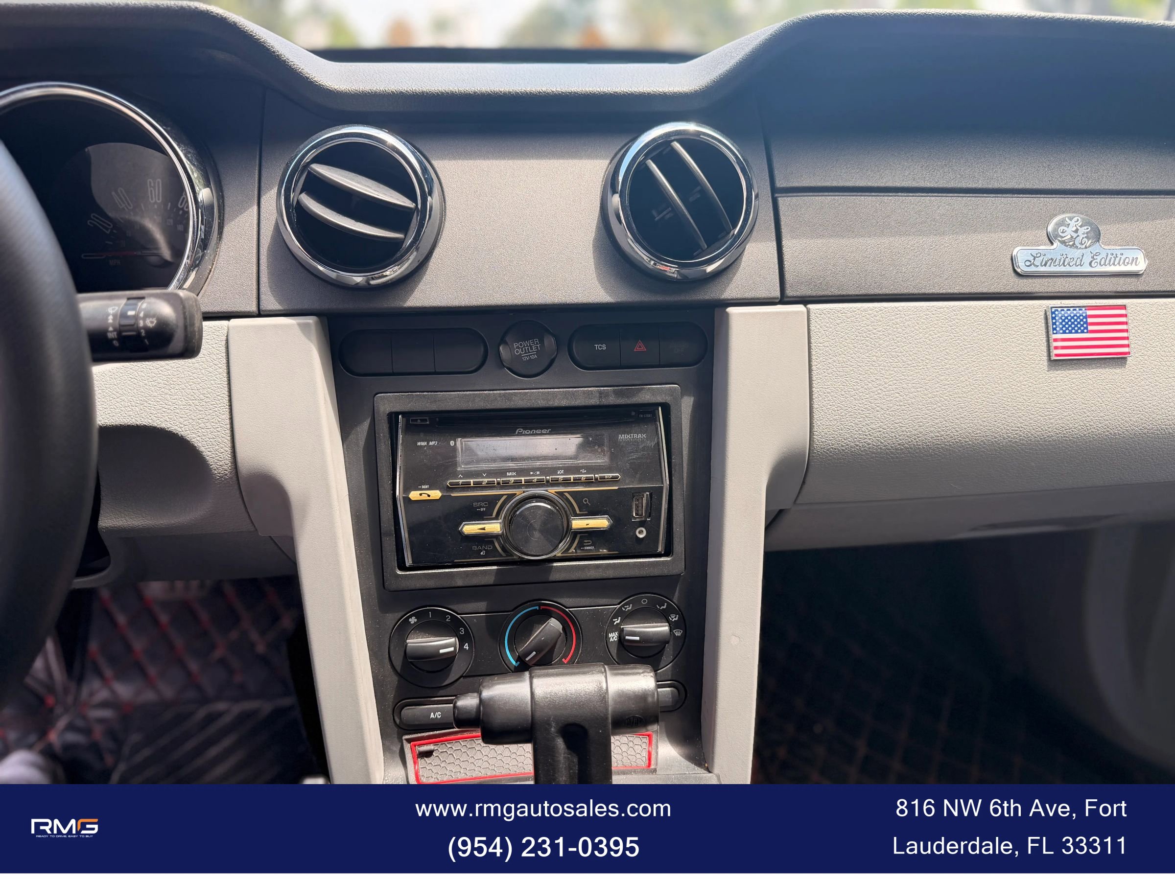Used 2007 Ford Mustang Premium RWD image 16