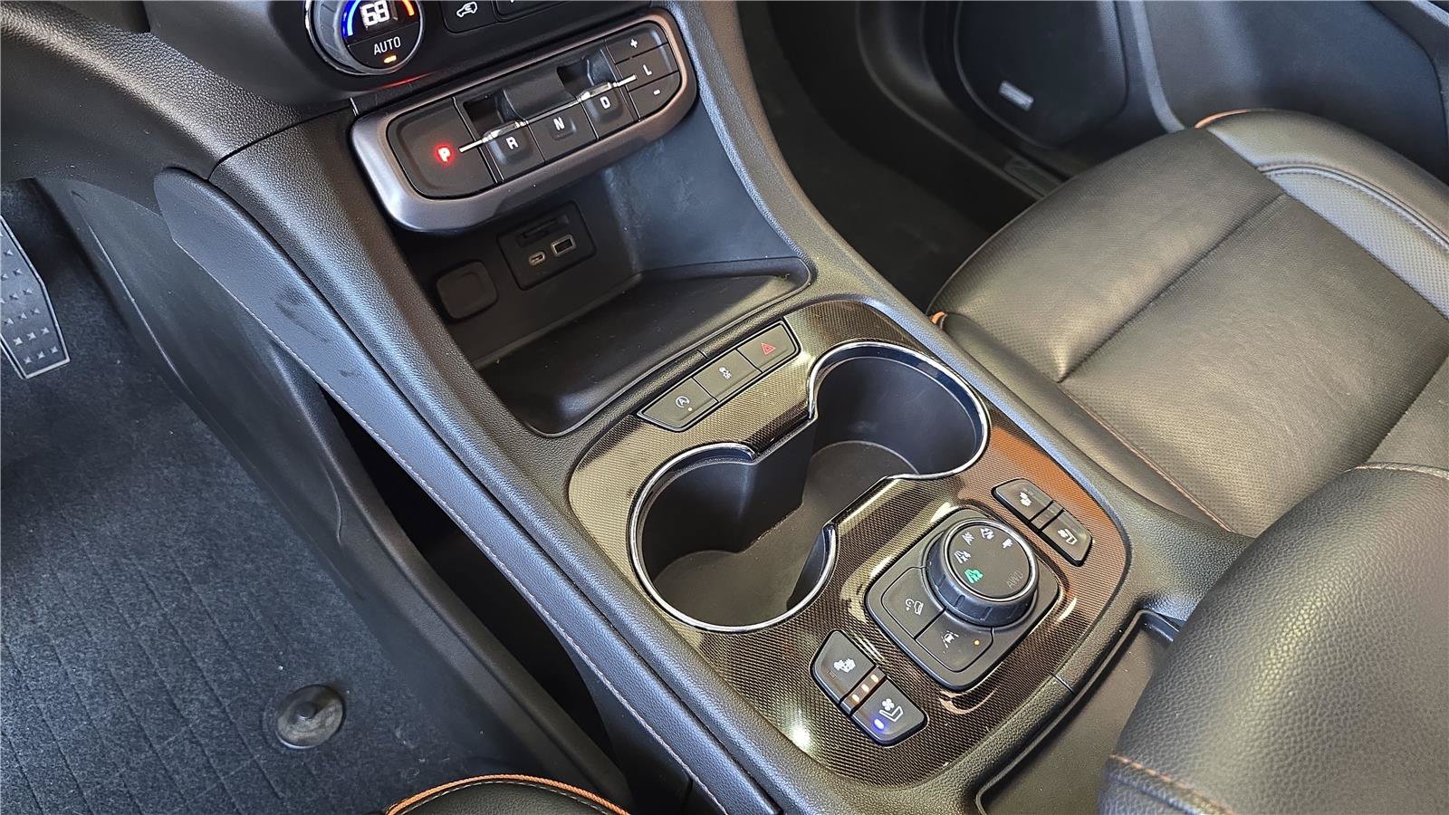 Used 2023 GMC Acadia AT4 w/ Technology Package AWD/4WD image 23