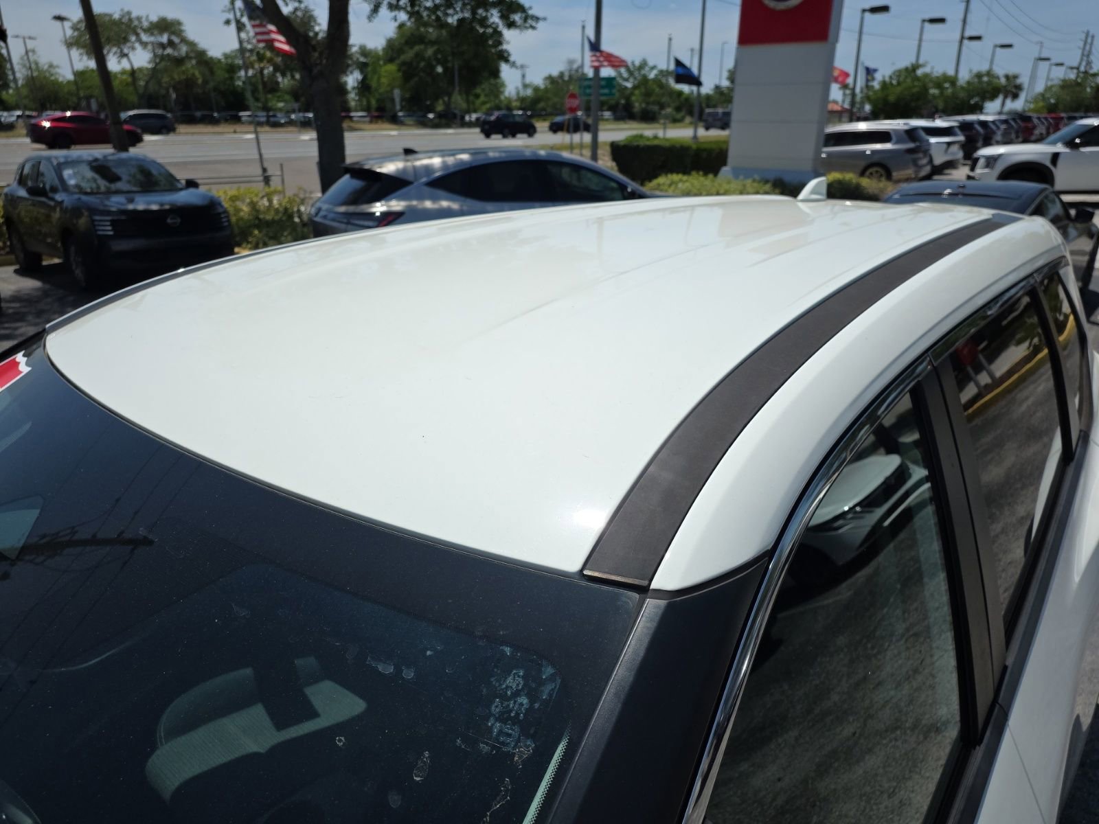 Used 2021 Nissan Rogue S FWD image 12