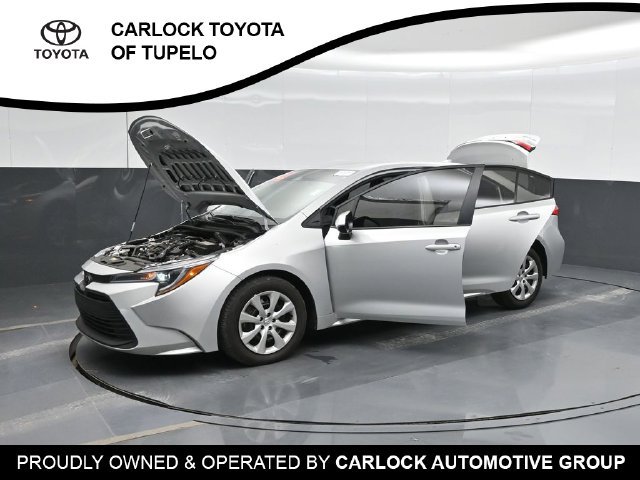 Used 2026 Toyota Corolla LE FWD image 51
