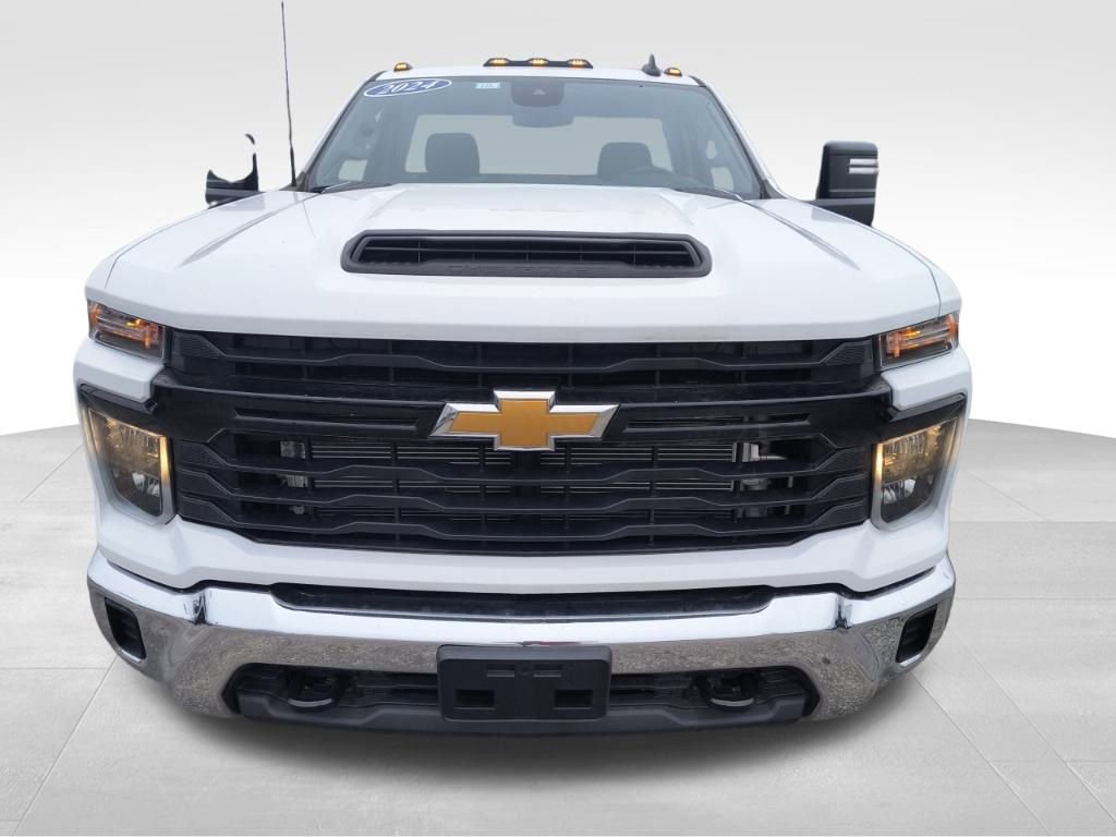 Used 2024 Chevrolet Silverado 3500 W/T w/ Snow Plow Prep Package image 16