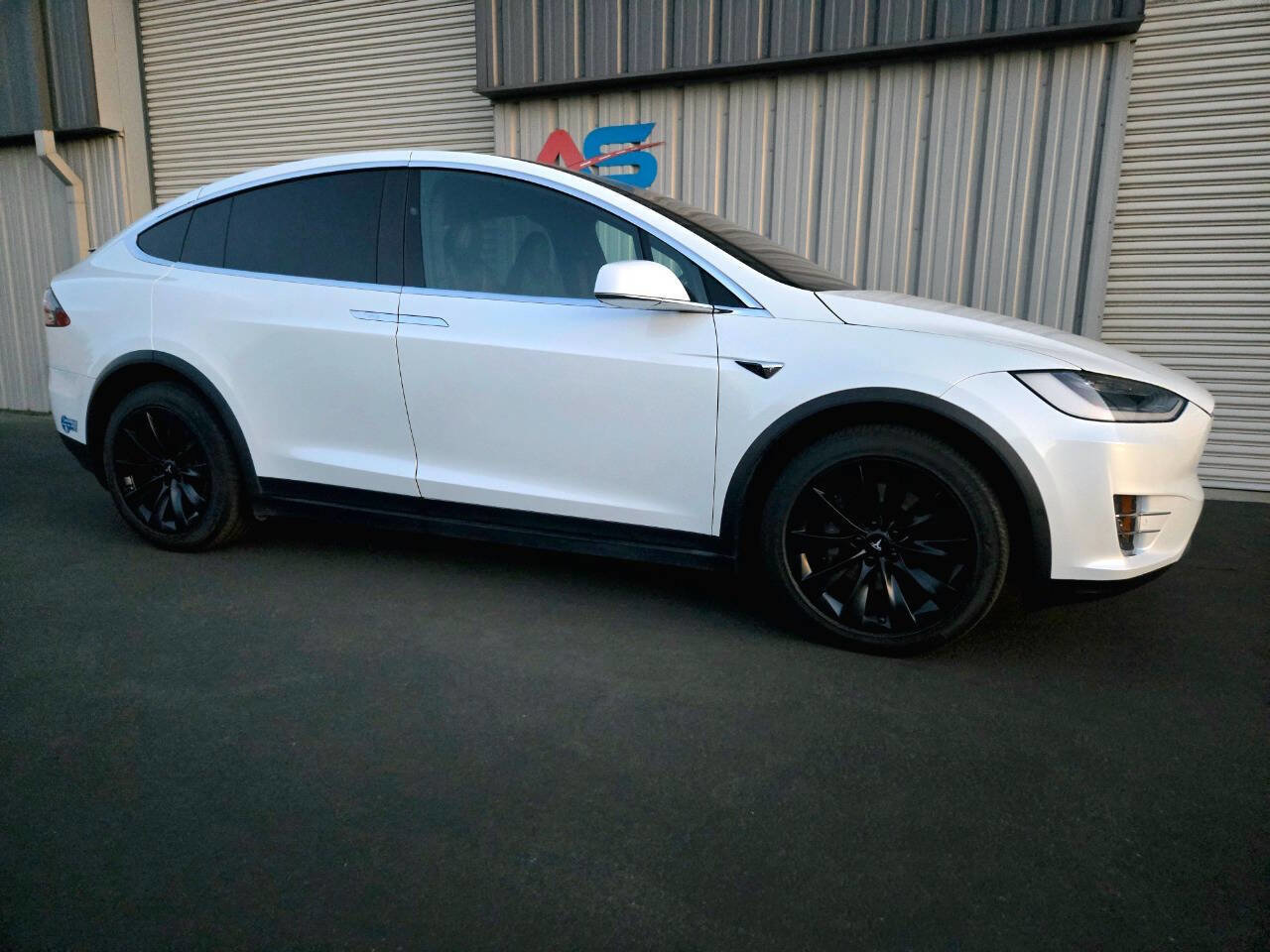 Used 2020 Tesla Model X Long Range image 10