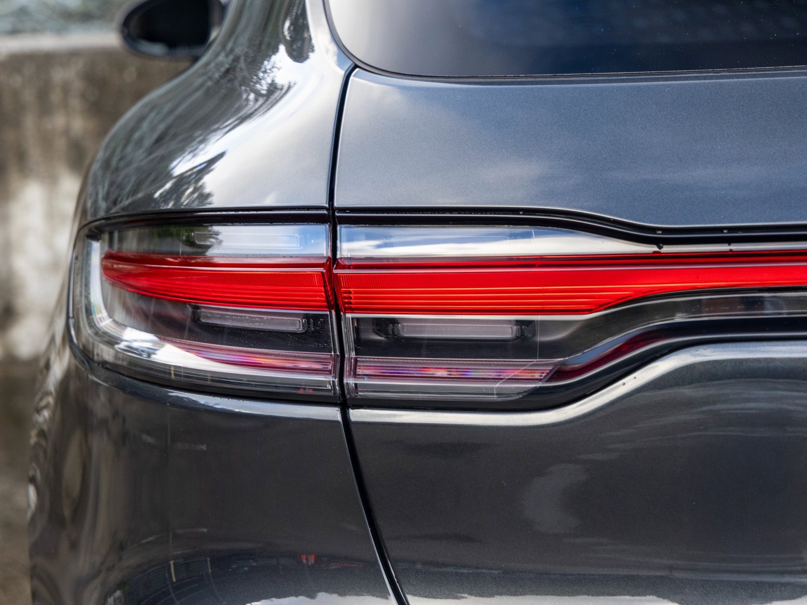 Certified 2025 Porsche Macan image 18