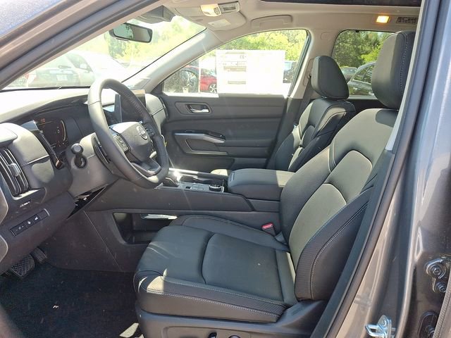 New 2026 Nissan Pathfinder SL AWD/4WD image 11