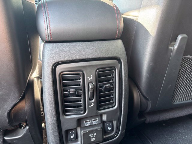 Used 2024 Dodge Durango R/T AWD/4WD image 14