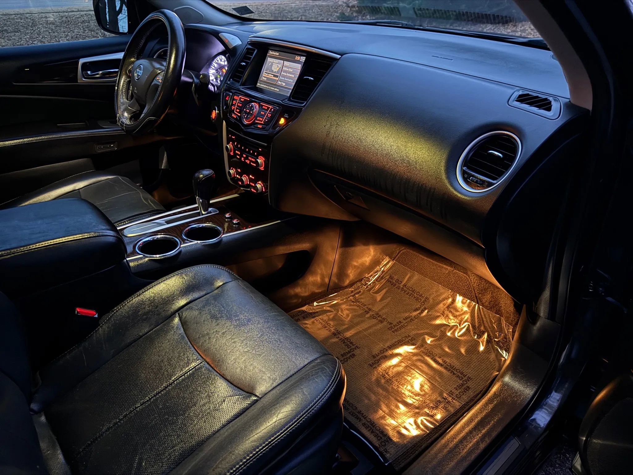 Used 2013 Nissan Pathfinder Platinum image 9