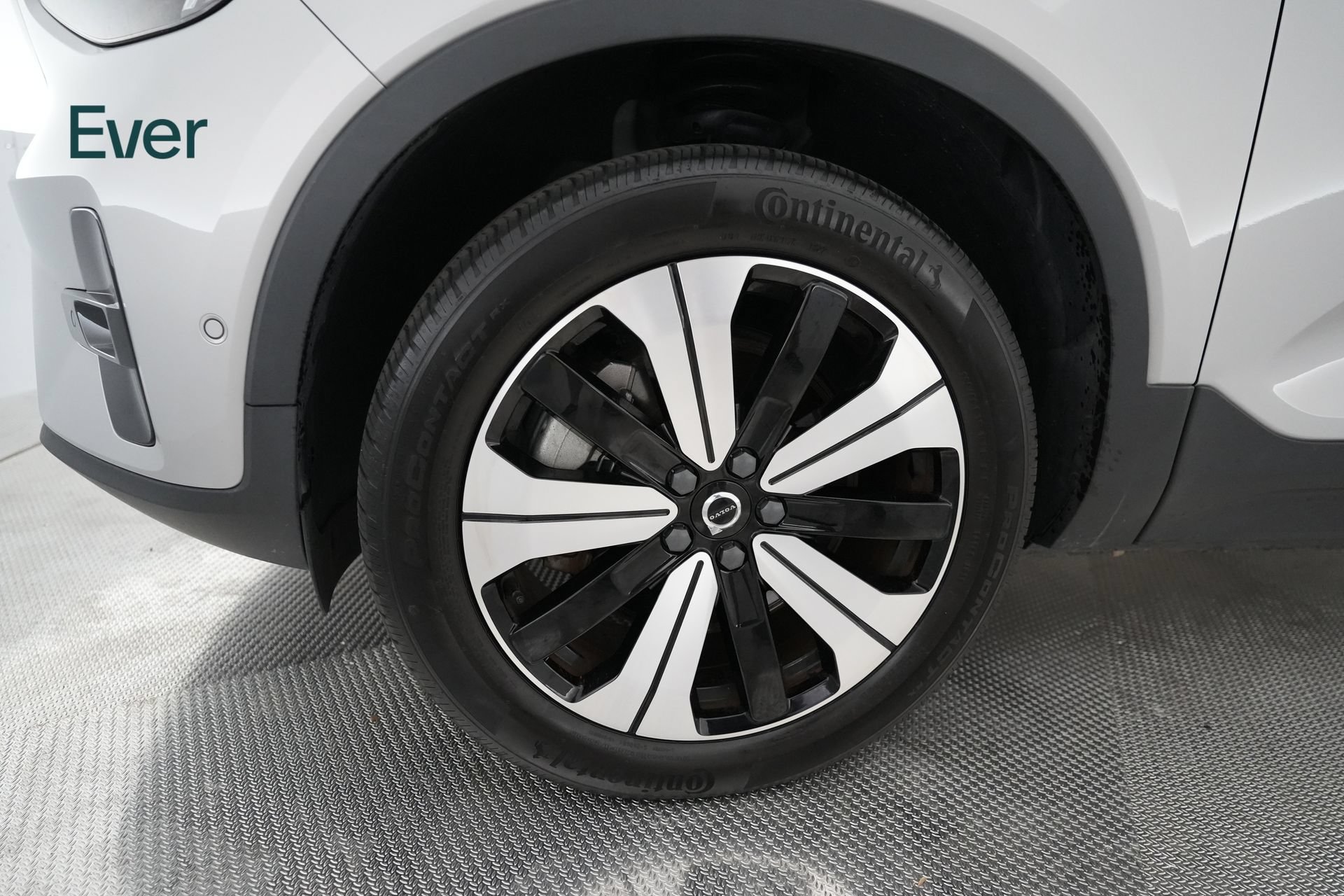 Used 2023 Volvo XC40 Recharge Plus AWD/4WD image 20