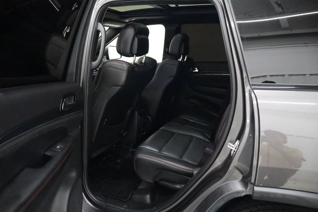 Used 2020 Jeep Grand Cherokee Trailhawk w/ Trailhawk Luxury Group AWD/4WD image 24