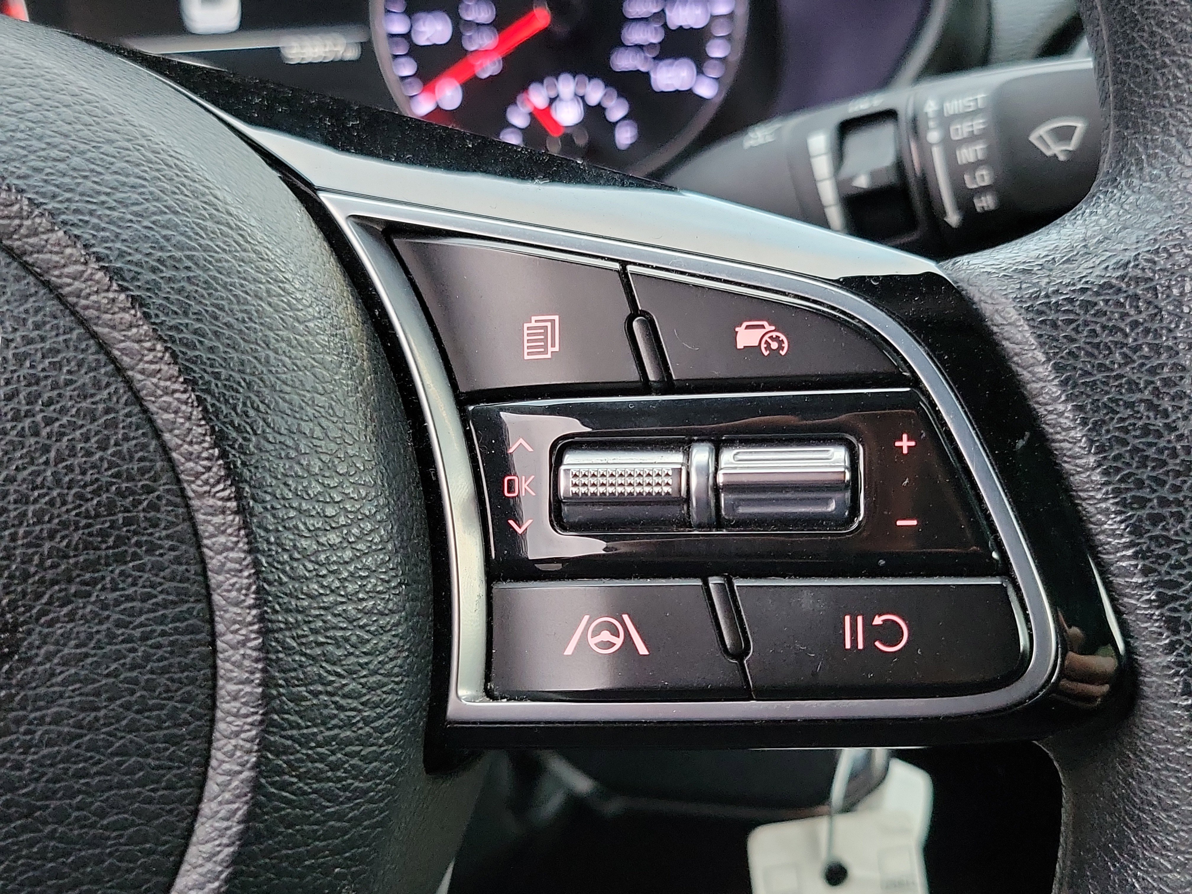 Used 2023 Kia Forte LXS FWD image 9