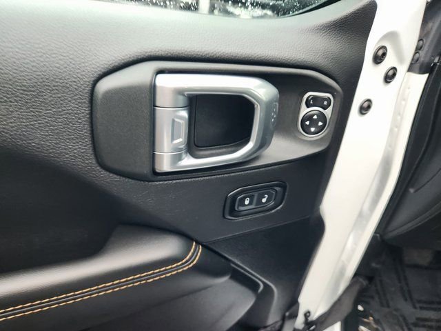 Used 2024 Jeep Wrangler Unlimited Sahara AWD/4WD image 10