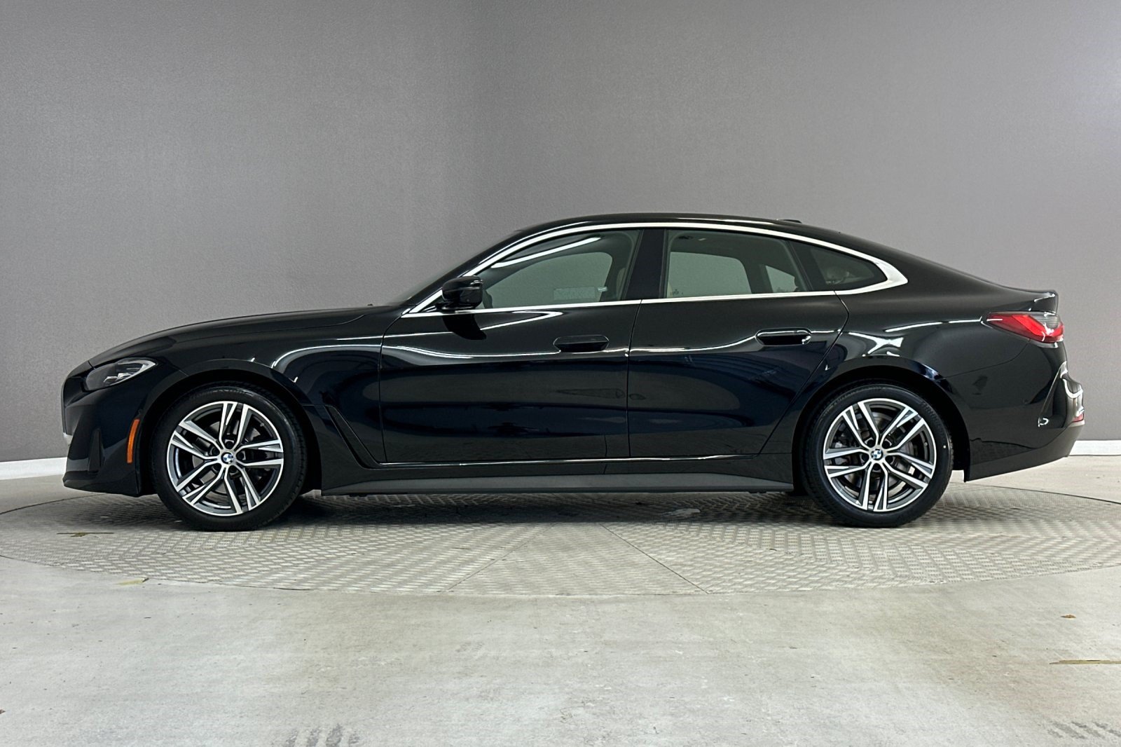 Certified 2024 BMW 430i Gran Coupe w/ Premium Package RWD image 2