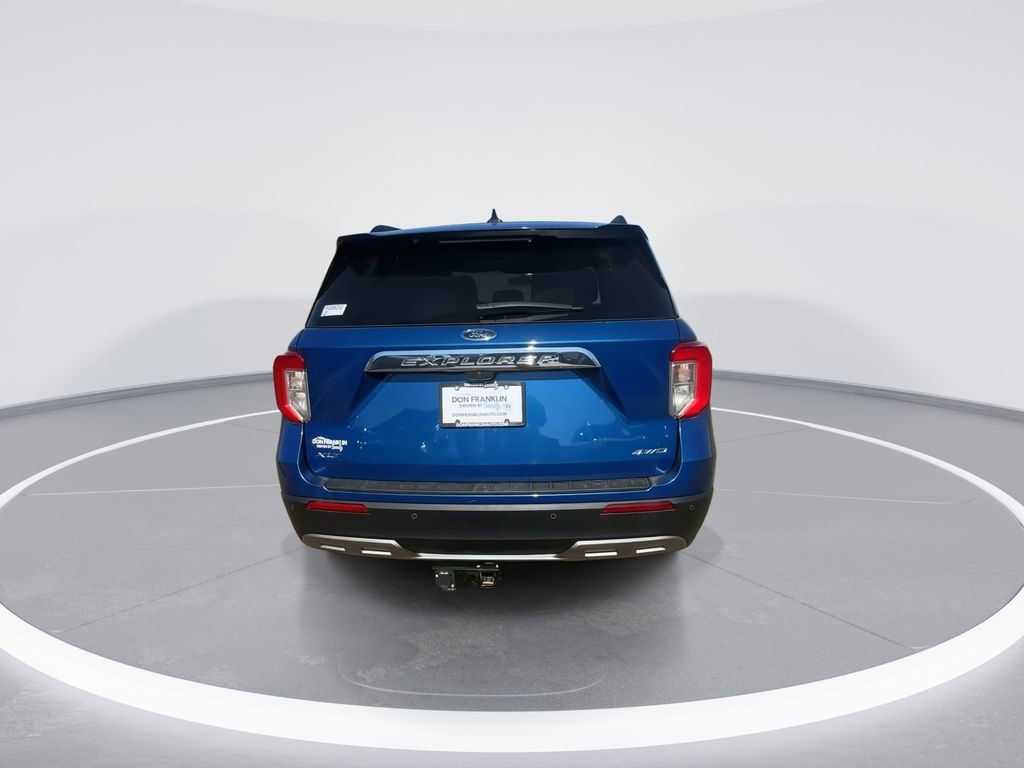 Used 2023 Ford Explorer XLT w/ Equipment Group 202A image 7