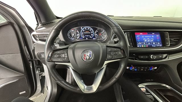 Used 2022 Buick Enclave Avenir w/ Avenir Technology Package AWD/4WD image 14