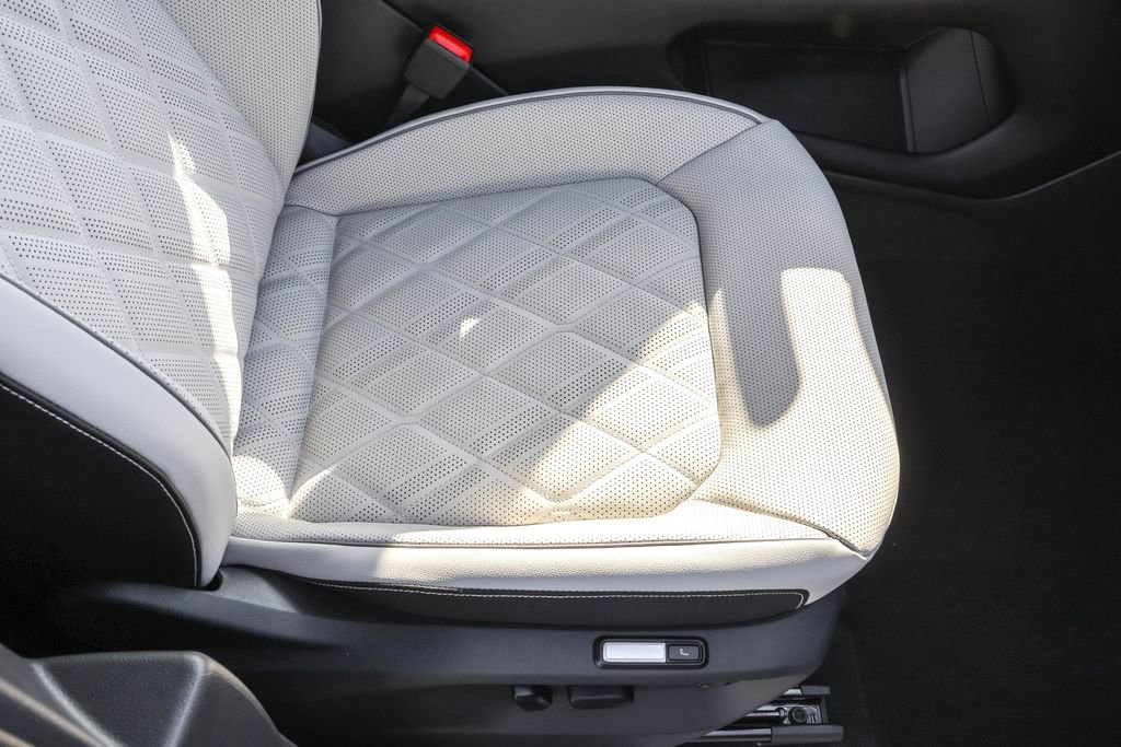 New 2026 Volkswagen Atlas Cross Sport SEL Premium R-Line image 44