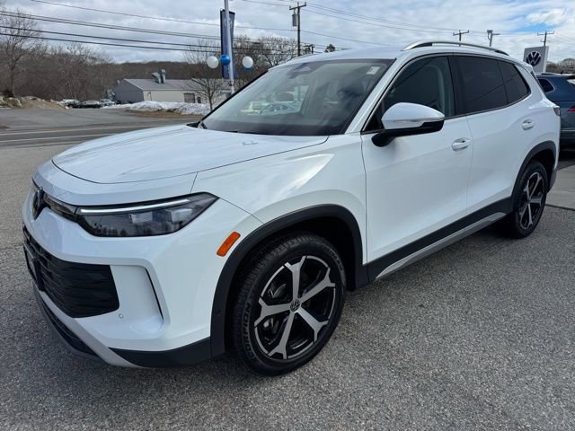 Used 2025 Volkswagen Tiguan SE video 1