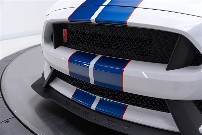 Used 2017 Ford Mustang Shelby GT350R w/ GT350R Equipment Group 920A RWD image 22