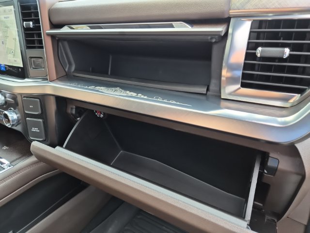 Certified 2025 Ford F350 King Ranch w/ Tremor Off-Road Package AWD/4WD image 28