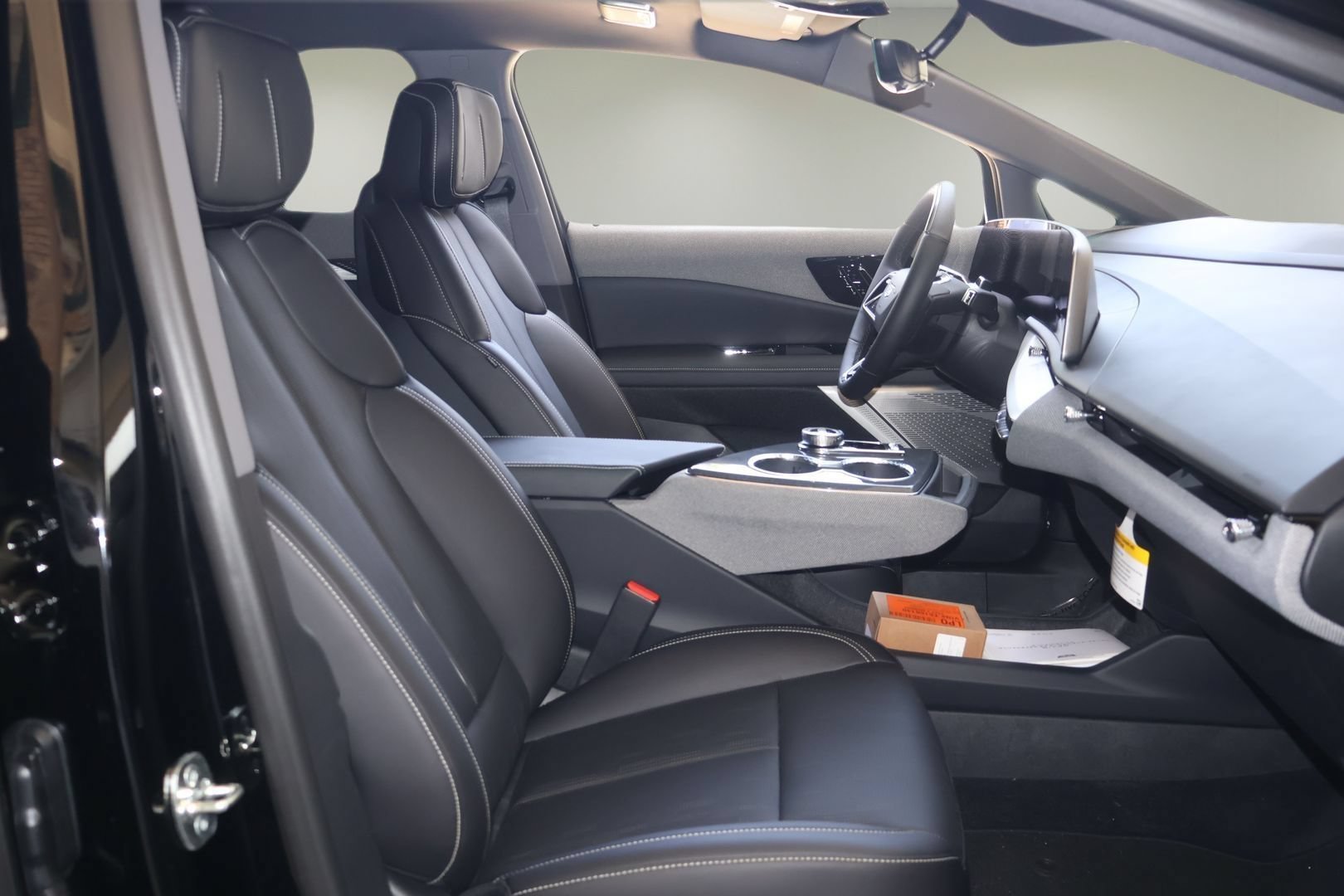 New 2026 Cadillac Optiq Luxury 2 RWD image 18