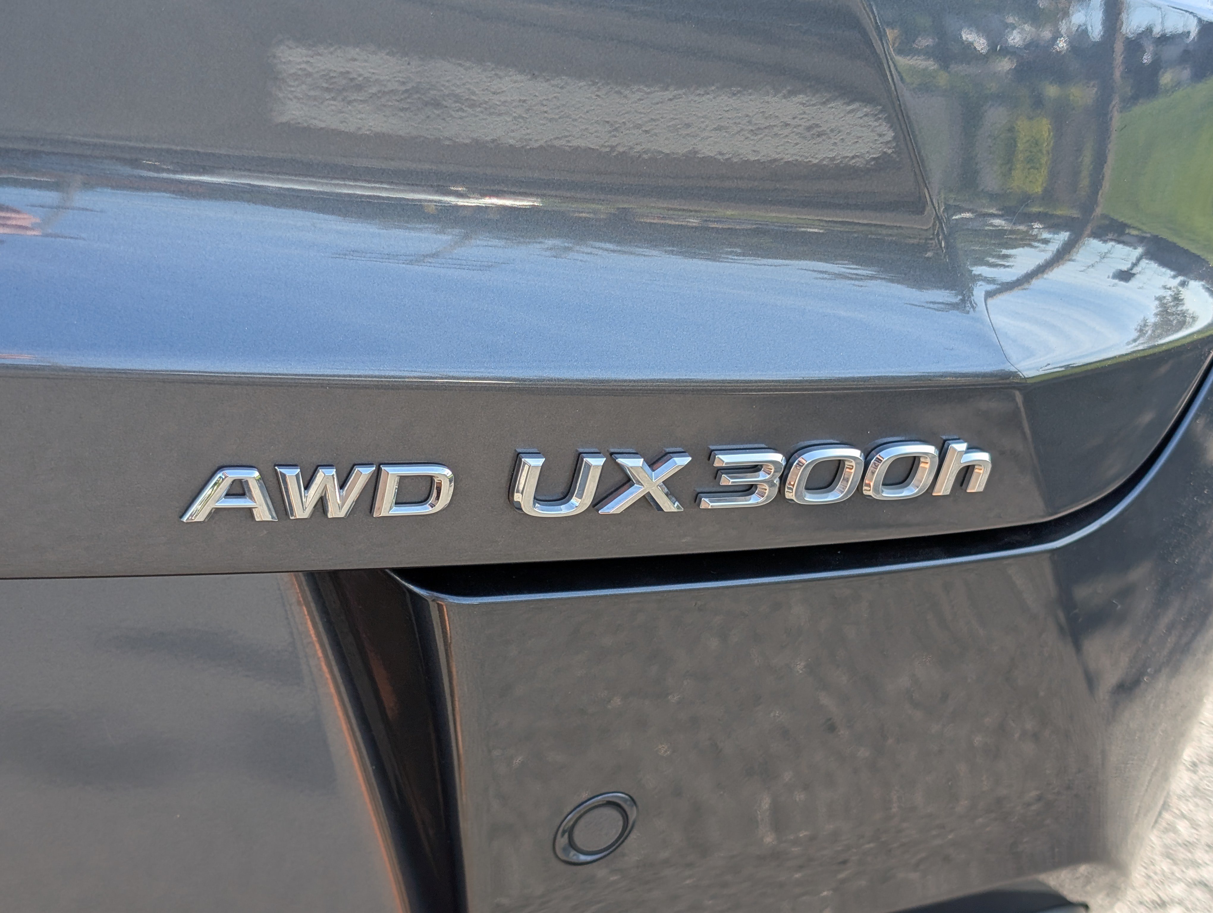 Certified 2025 Lexus UX 300h AWD w/ Accessory Package (Z1) image 9