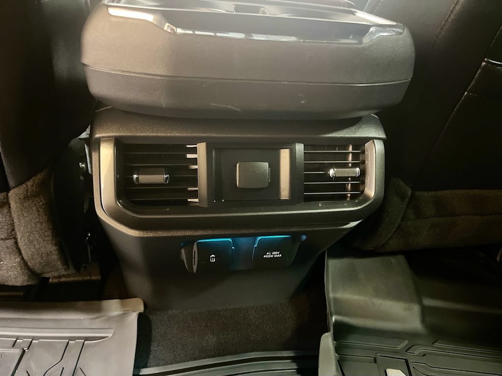 Used 2023 Ford F150 Lariat AWD/4WD image 26