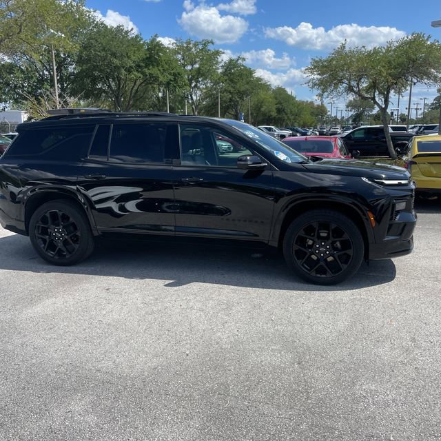 Used 2024 Chevrolet Traverse RS w/ LPO, Floor Liner Package AWD/4WD image 6