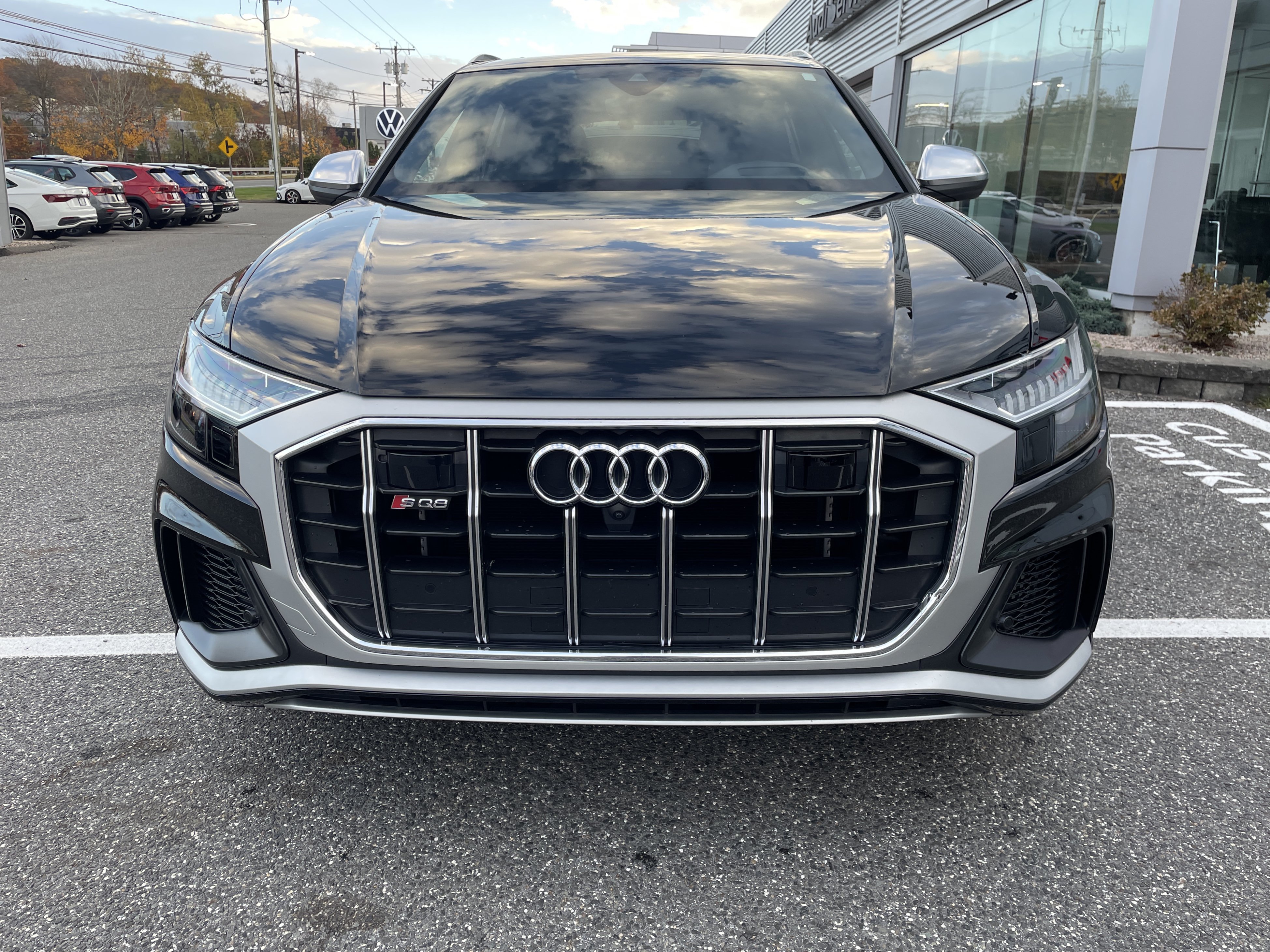 Certified 2023 Audi SQ8 Prestige AWD/4WD image 2