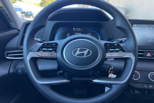 New 2026 Hyundai Elantra SE FWD image 20