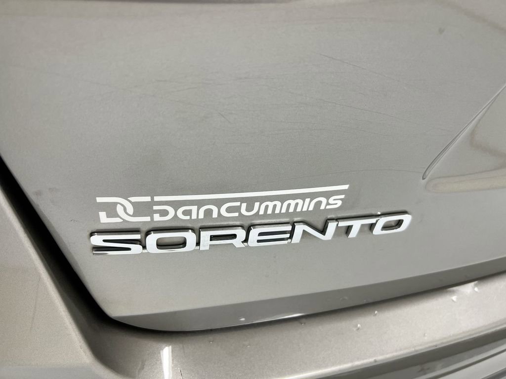 Used 2019 Kia Sorento LX image 26