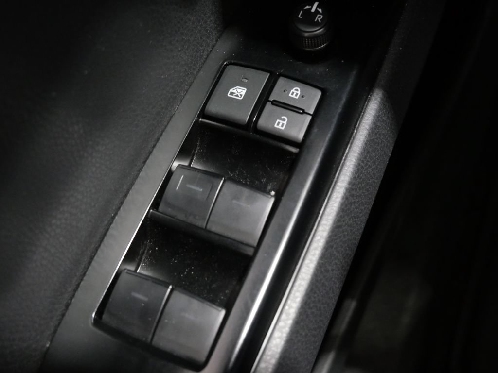 Used 2026 Toyota Camry XSE AWD/4WD image 14