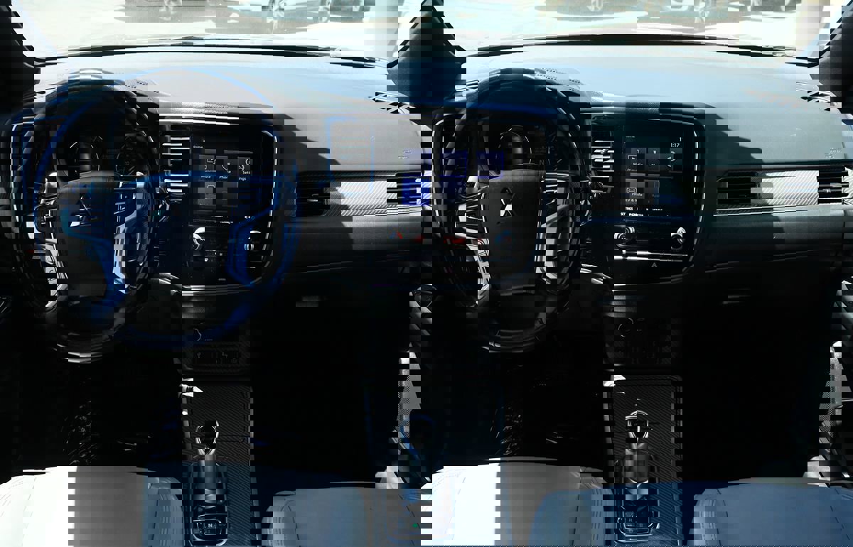 Used 2022 Mitsubishi Outlander SEL image 34