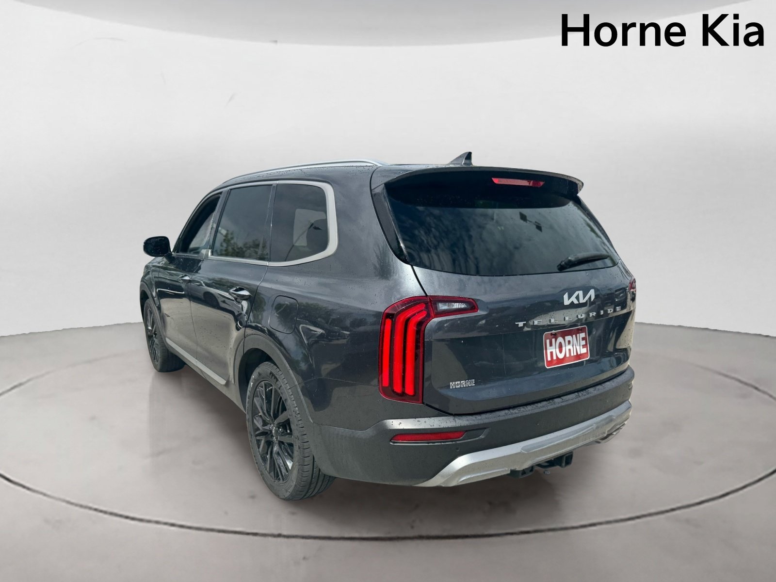 Certified 2022 Kia Telluride SX w/ Towing Package FWD image 5