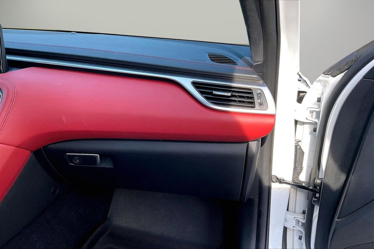 Used 2023 Genesis G70 3.3T w/ Sport Prestige Package image 22