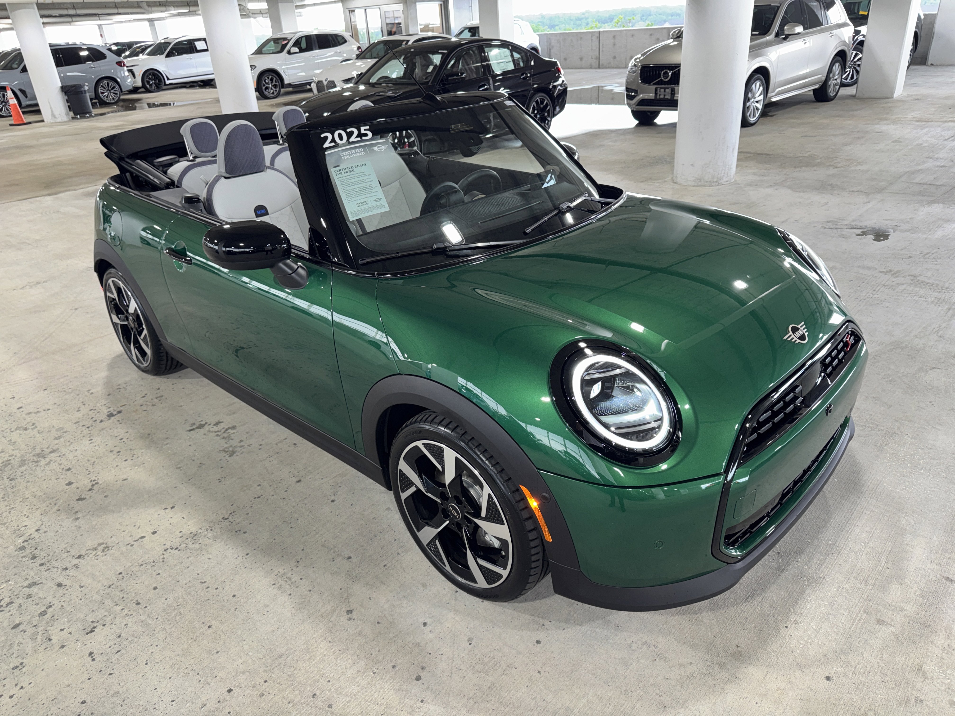 Certified 2025 MINI Cooper S FWD image 31