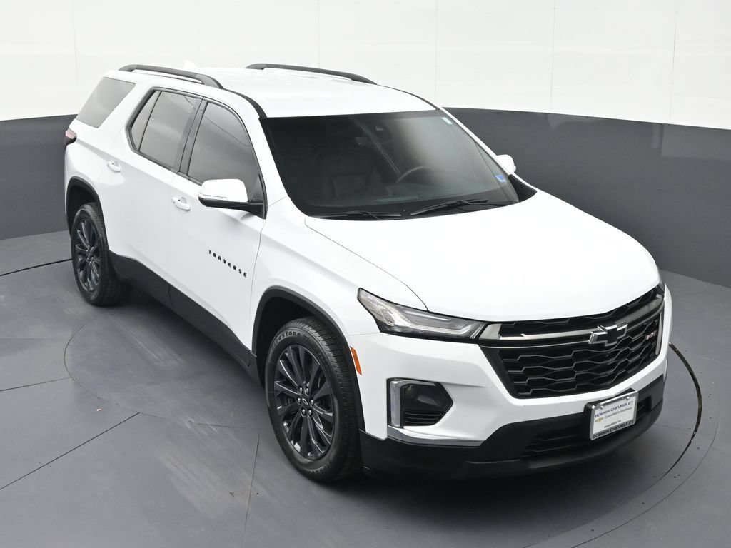 Used 2022 Chevrolet Traverse RS FWD image 30