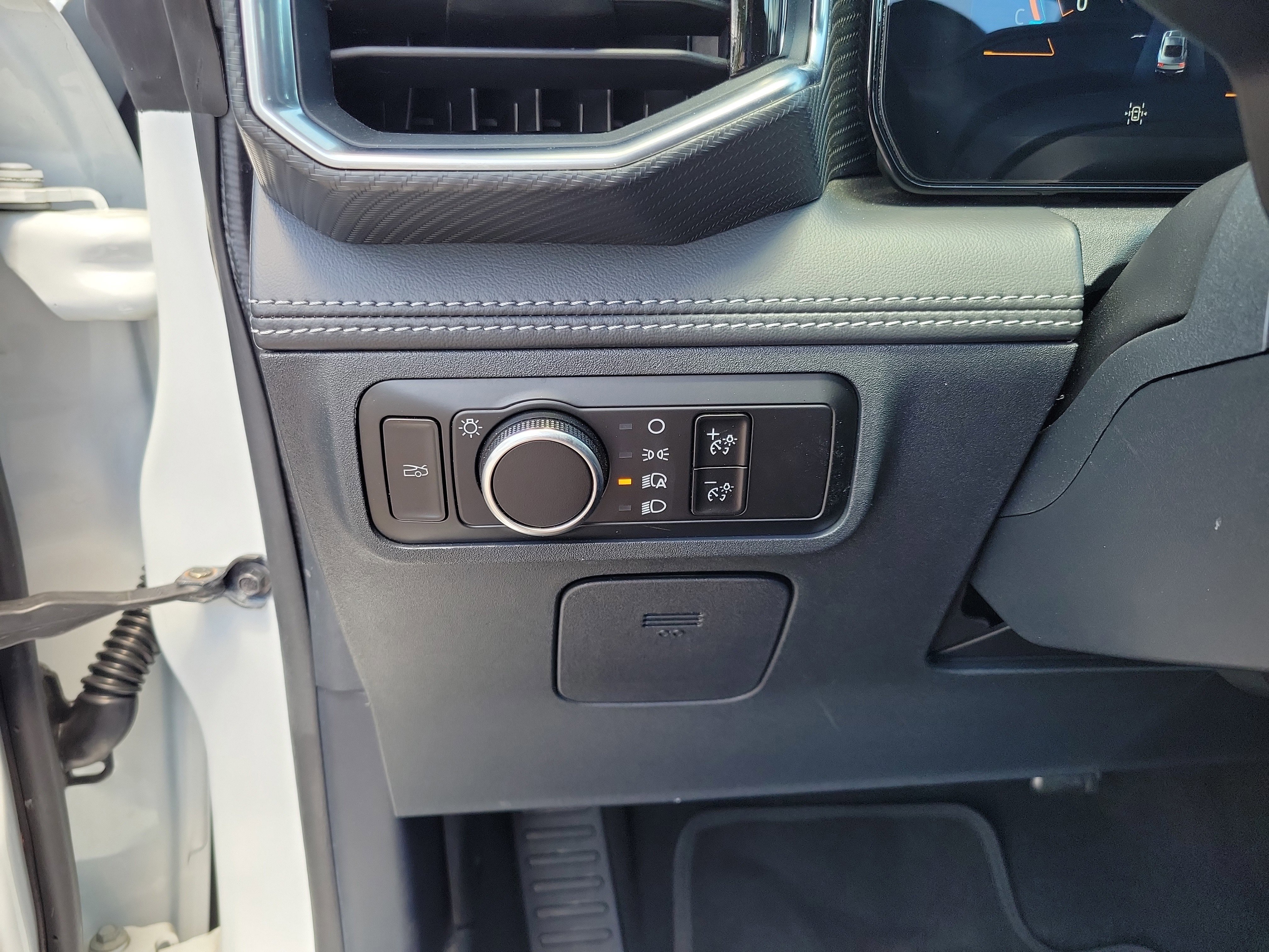 Used 2024 Ford Mustang Premium image 10